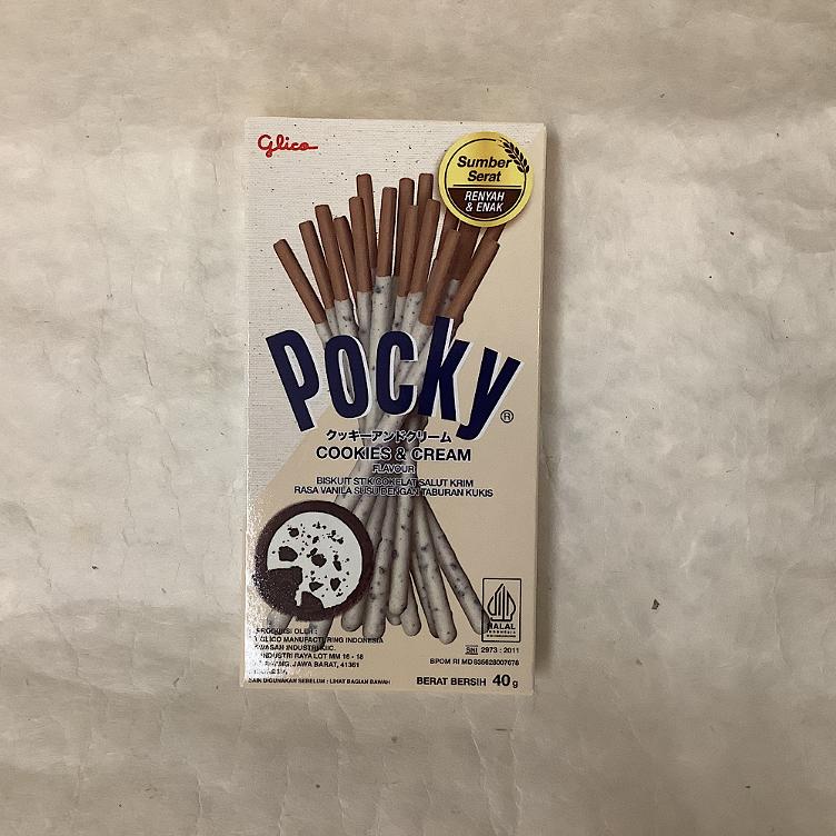 Pocky Cookies & Cream